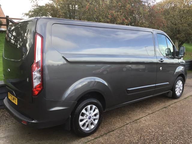 2020 Ford Transit Custom 2.0 EcoBlue 130ps Low Roof Limited Van Auto *One owner from new / Full service history*